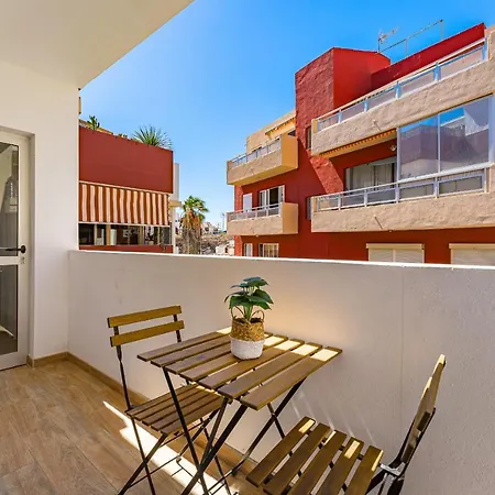 Apartament Parrot *