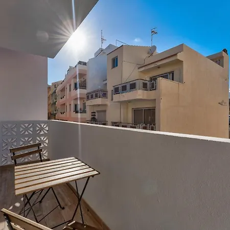 Parrot Apartament *