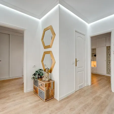 Apartament Parrot